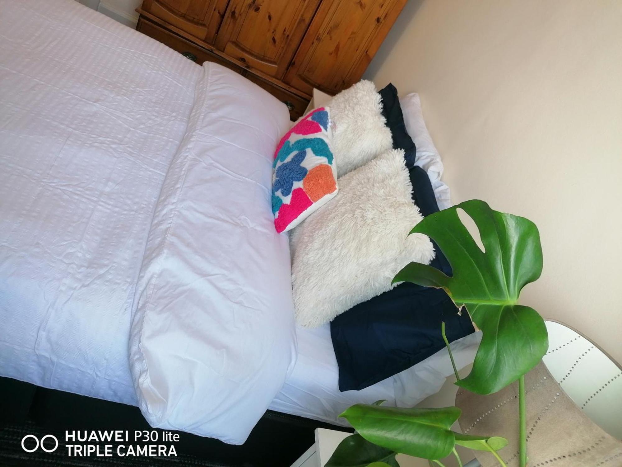 Edinburgh City Center Haymarket Double Room ภายนอก รูปภาพ